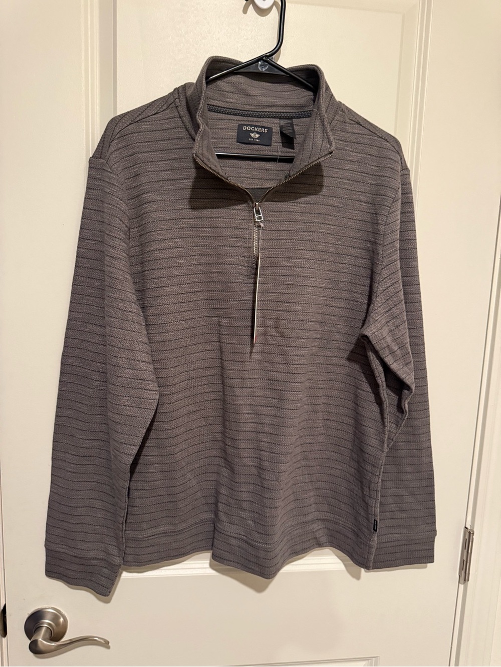 Dockers Men's Gray Textured Quarter-Zip Sweater